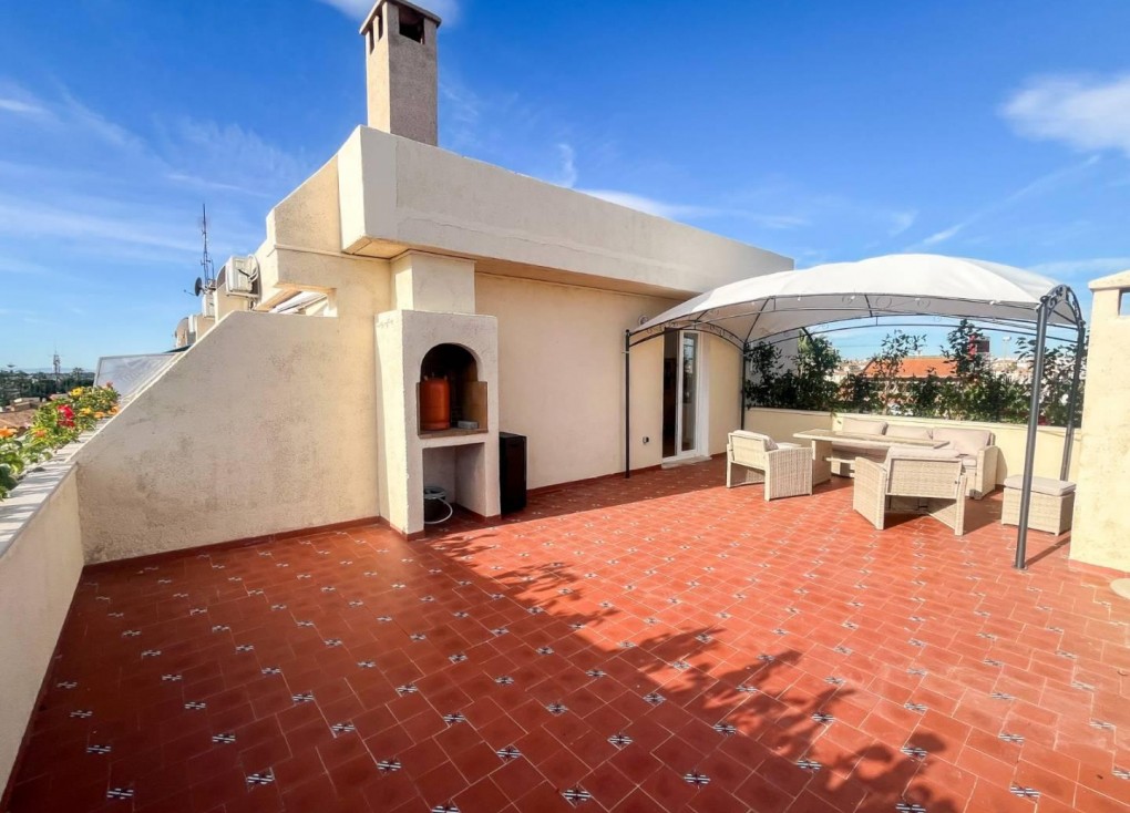 Återförsäljning - Lägenhet - Torrevieja - Punta Prima