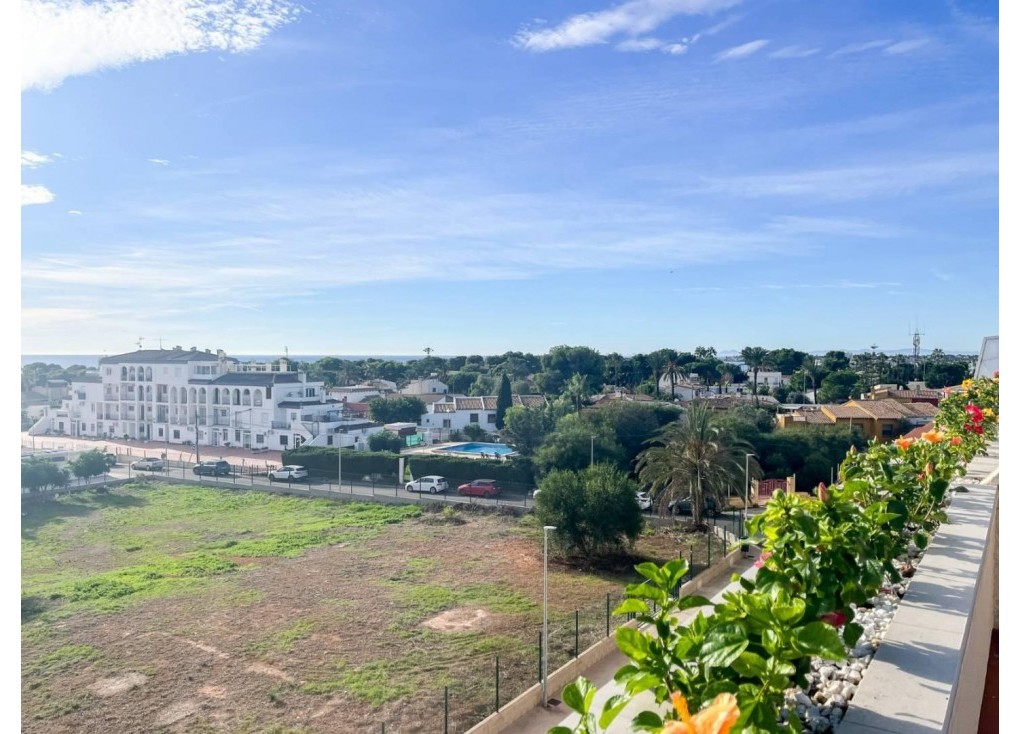 Återförsäljning - Lägenhet - Torrevieja - Punta Prima