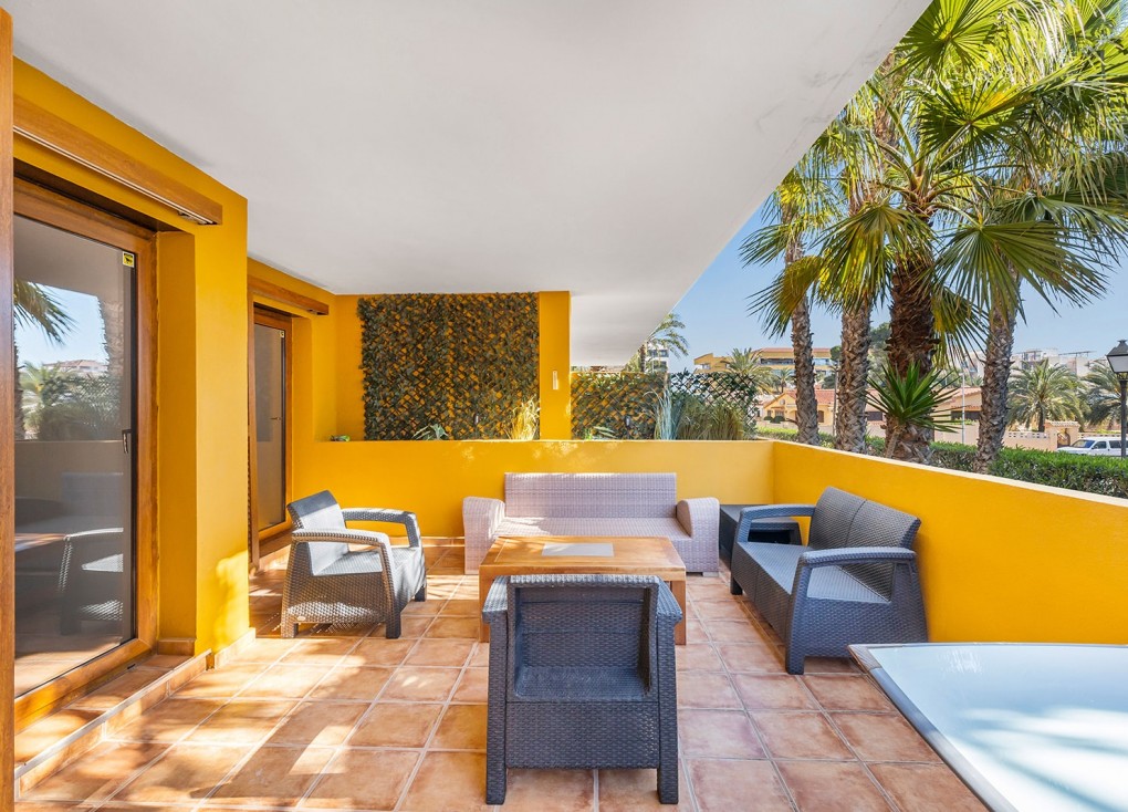 Återförsäljning - Lägenhet - Torrevieja - Punta Prima
