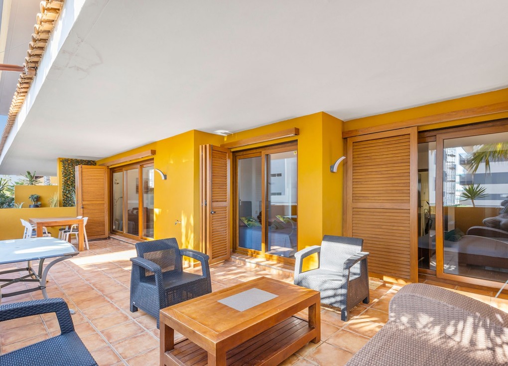 Återförsäljning - Lägenhet - Torrevieja - Punta Prima