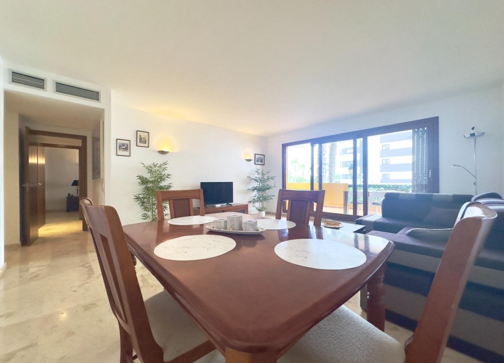 Återförsäljning - Lägenhet - Torrevieja - Punta Prima