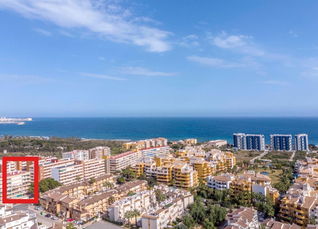 Återförsäljning - Lägenhet - Torrevieja - Punta Prima