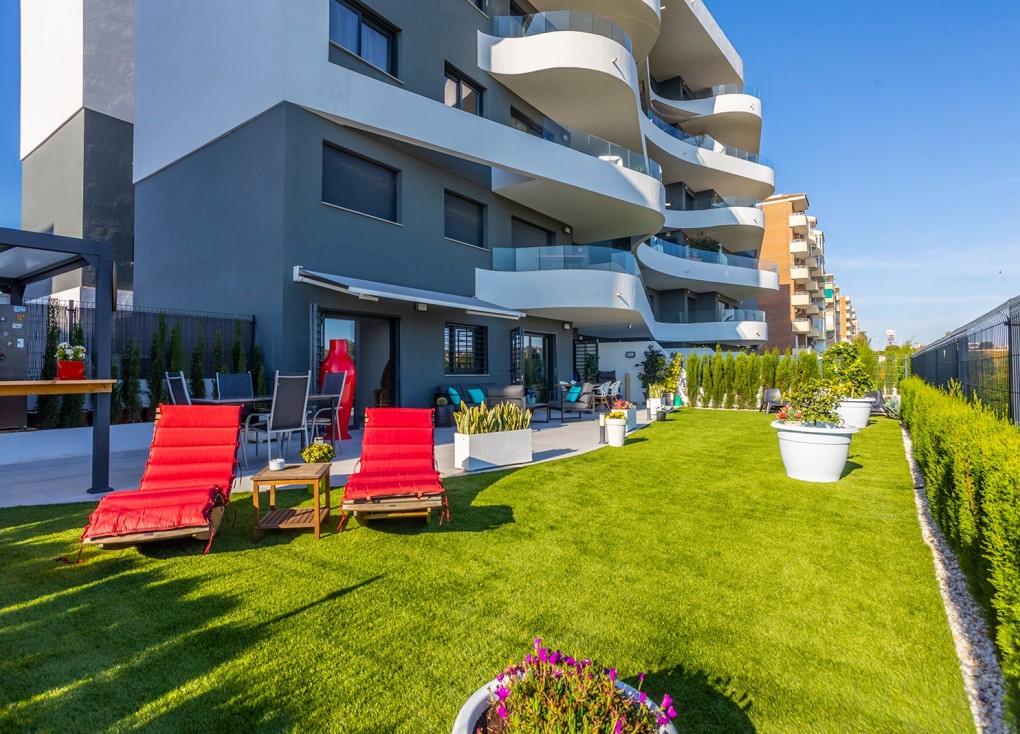 Återförsäljning - Lägenhet - Torrevieja - Rocio del Mar