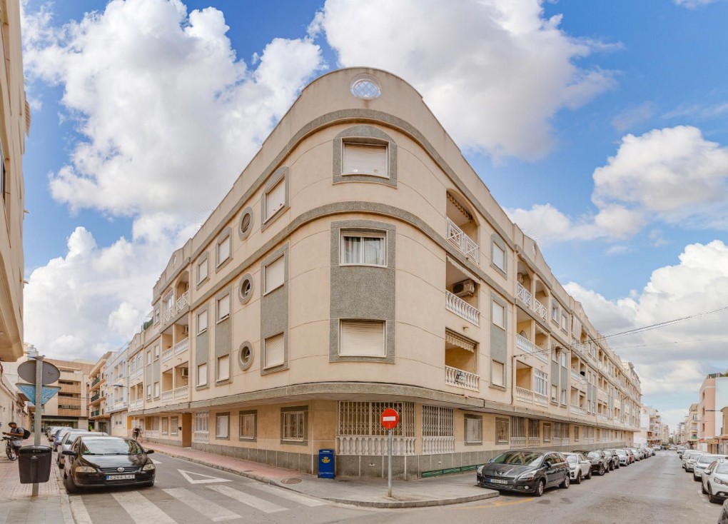 Återförsäljning - Lägenhet - Torrevieja