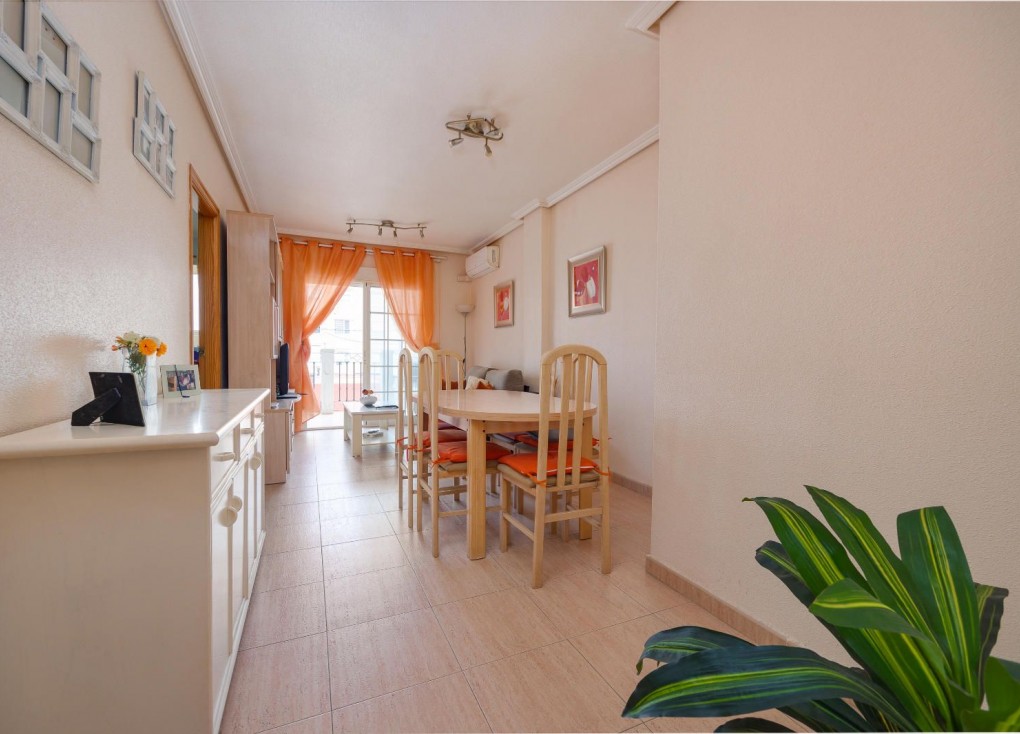 Återförsäljning - Lägenhet - Torrevieja