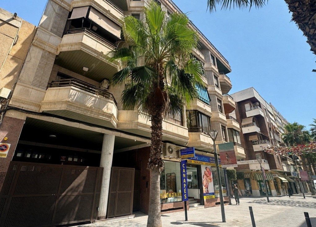 Återförsäljning - Lägenhet - Torrevieja