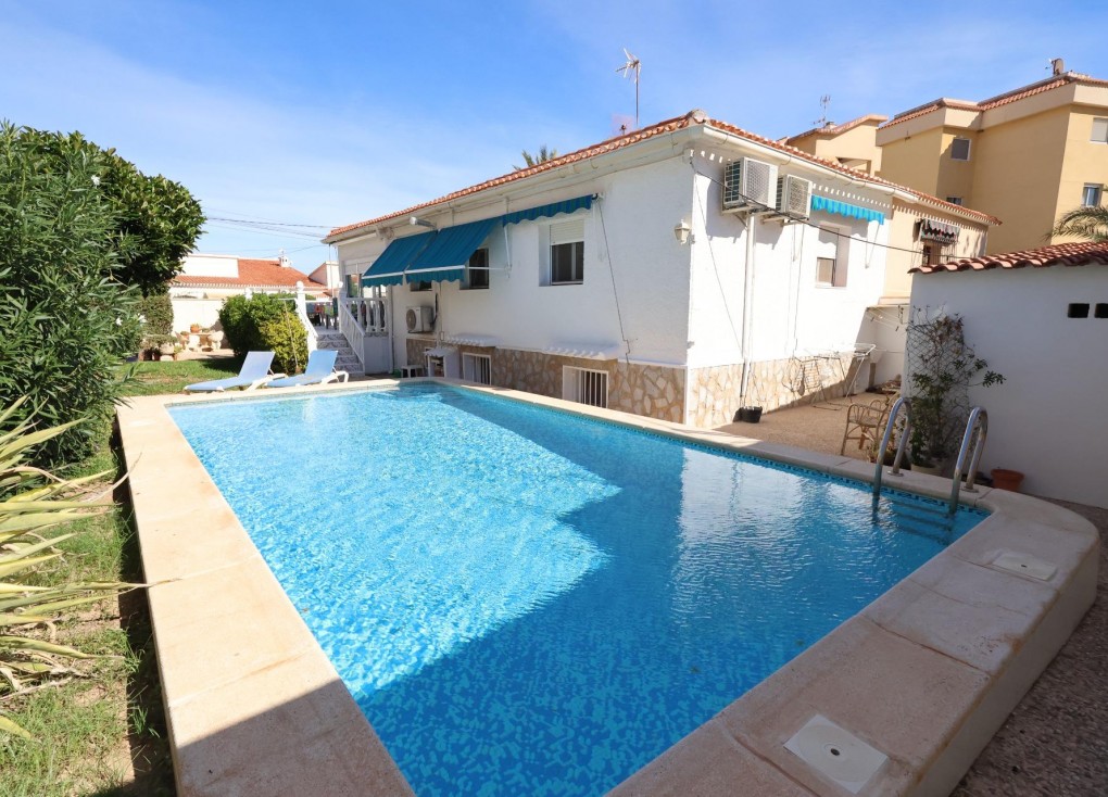 Återförsäljning - Parhus/Radhus - Torrevieja - Punta Prima