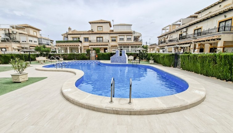 Bungalow - Återförsäljning - Orihuela Costa - Orihuela Costa