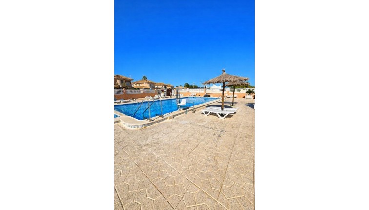 Bungalow - Jälleenmyynti - Torrevieja - Los Altos
