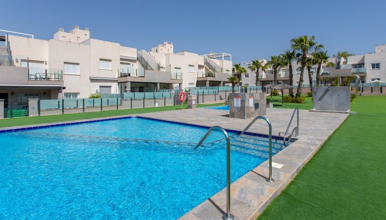 Casa adosada - Reventa - Torrevieja - Aguas Nuevas