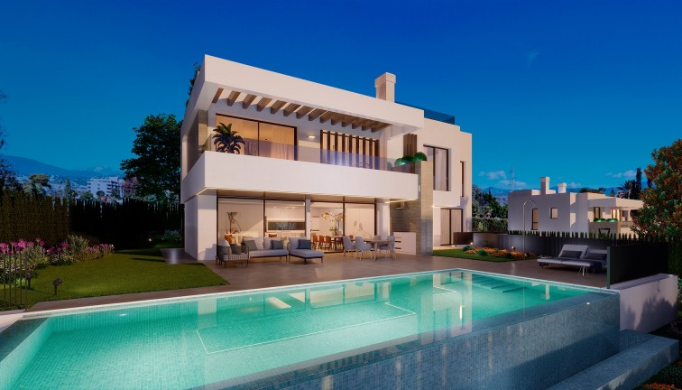 Chalet - New Build - Estepona (Málaga) - Spain