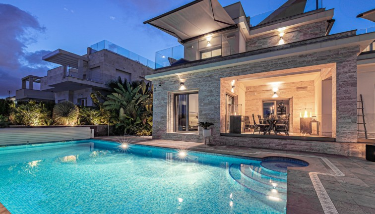 Chalet - Resale - La Zenia - La Zenia