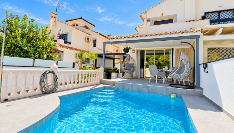 Chalet - Resale - Mil Palmeras - Mil Palmeras