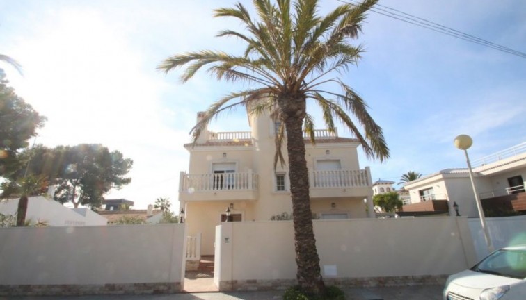Chalet - Resale - Orihuela Costa - Cabo Roig