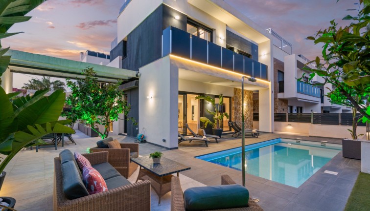 Chalet - Resale - Orihuela Costa - Lomas de Cabo Roig