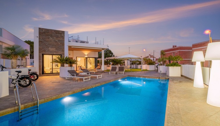 Chalet - Resale - Orihuela Costa - Villamartín