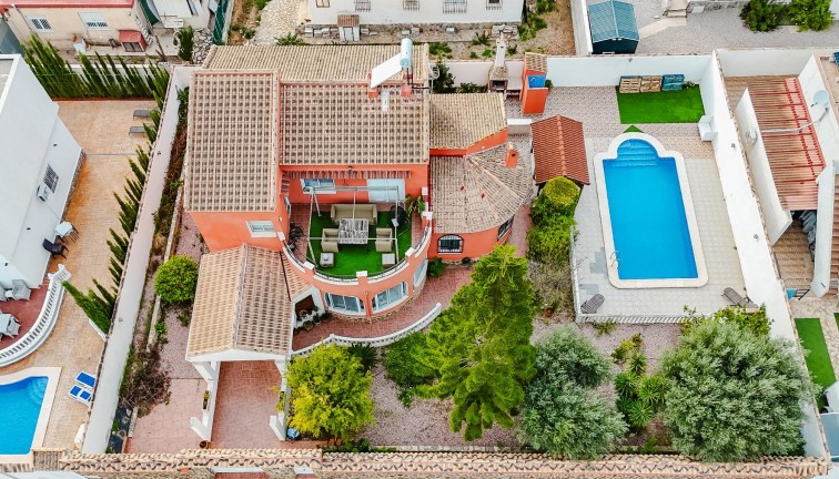 Chalet - Resale - Torrevieja - La Siesta