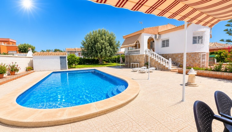 Chalet - Resale - Torrevieja - La Siesta