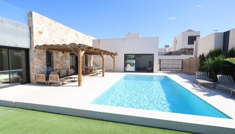 Chalet - Reventa - Algorfa - Comunidad valenciana
