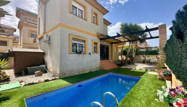 Chalet - Reventa - Los Montesinos - LOS MONTESINOS