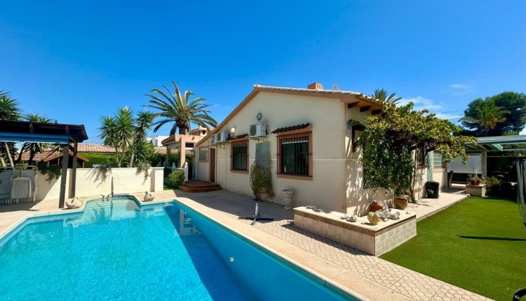 Chalet - Reventa - Orihuela Costa - Cabo Roig