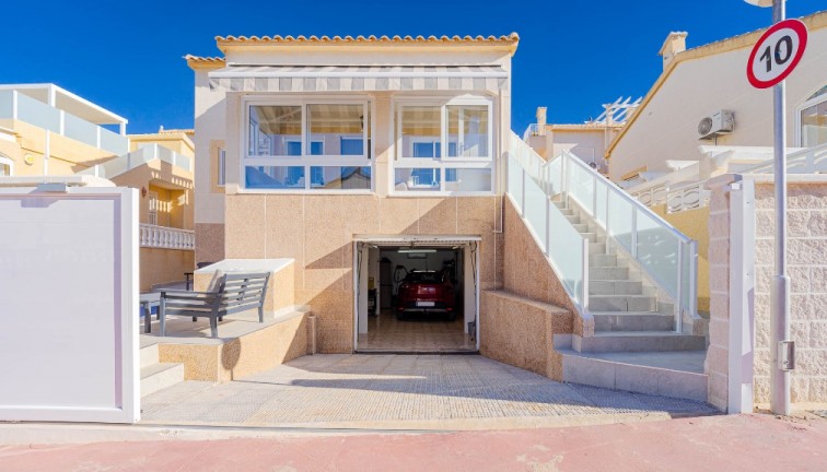 Chalet - Reventa - Orihuela Costa - Los Altos