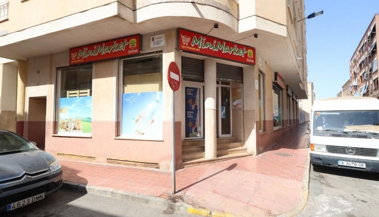 Commercial - Resale - Torrevieja - Estacion de autobuses