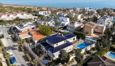 Erillistalo - Jälleenmyynti - La Mata - INI-91252