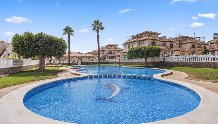 Erillistalo - Jälleenmyynti - Orihuela Costa - Cabo Roig