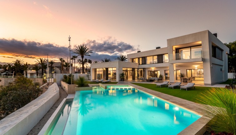 Fristående hus - Återförsäljning - Orihuela Costa - Cabo Roig