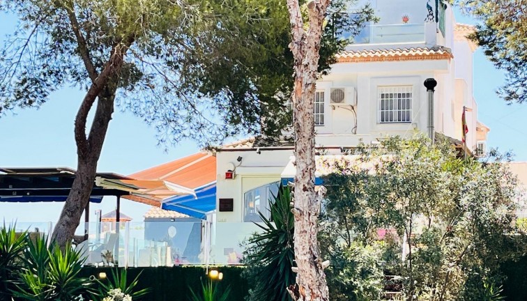 Fristående hus - Återförsäljning - Orihuela Costa - Montezenia