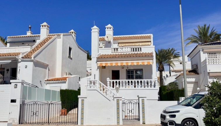 Fristående hus - Återförsäljning - Orihuela - Villamartín