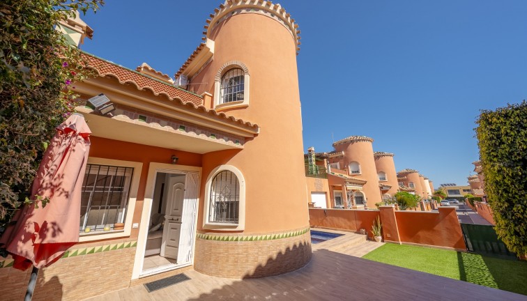 Fristående hus - Återförsäljning - Playa Flamenca - Playa Flamenca