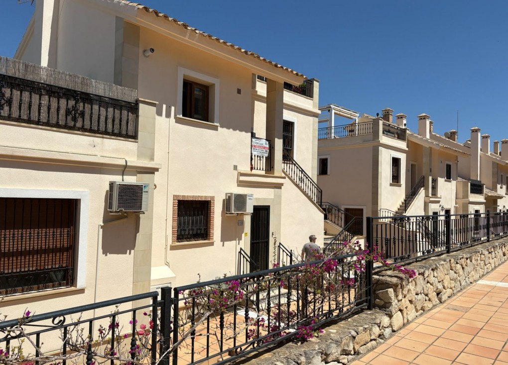 Jälleenmyynti - Asunto - Algorfa - La Finca Golf