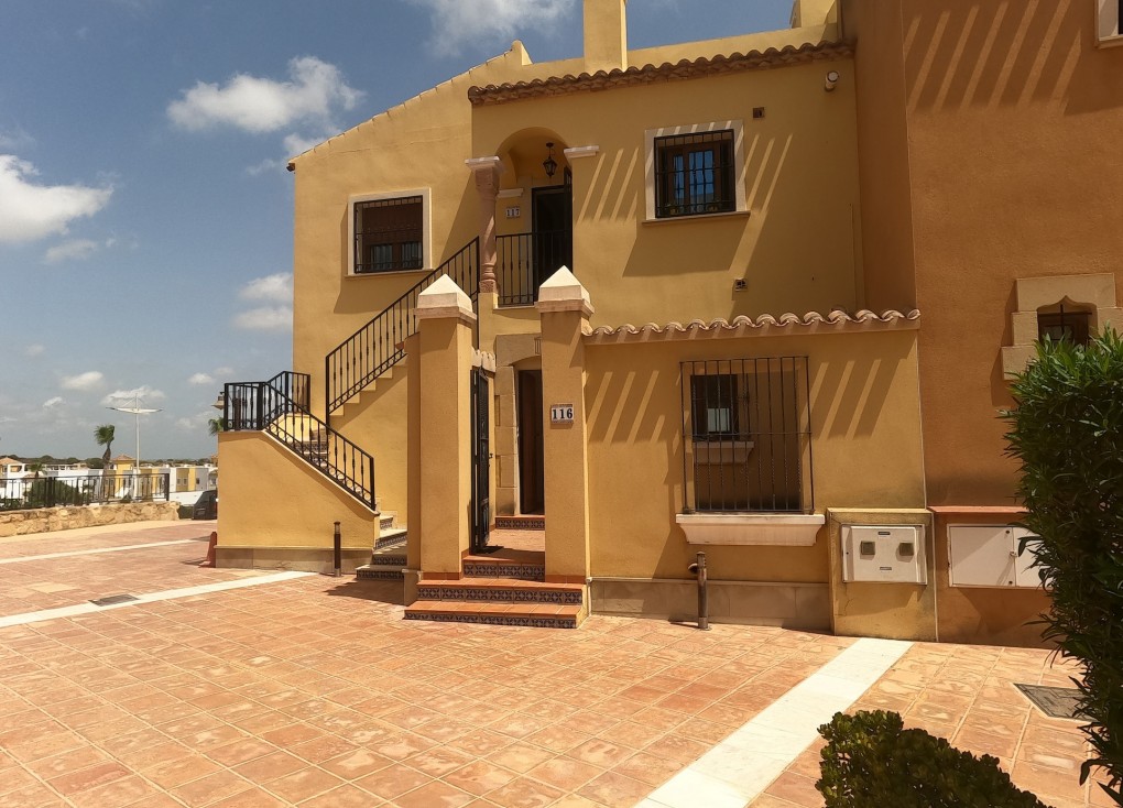 Jälleenmyynti - Asunto - Algorfa - La Finca Golf
