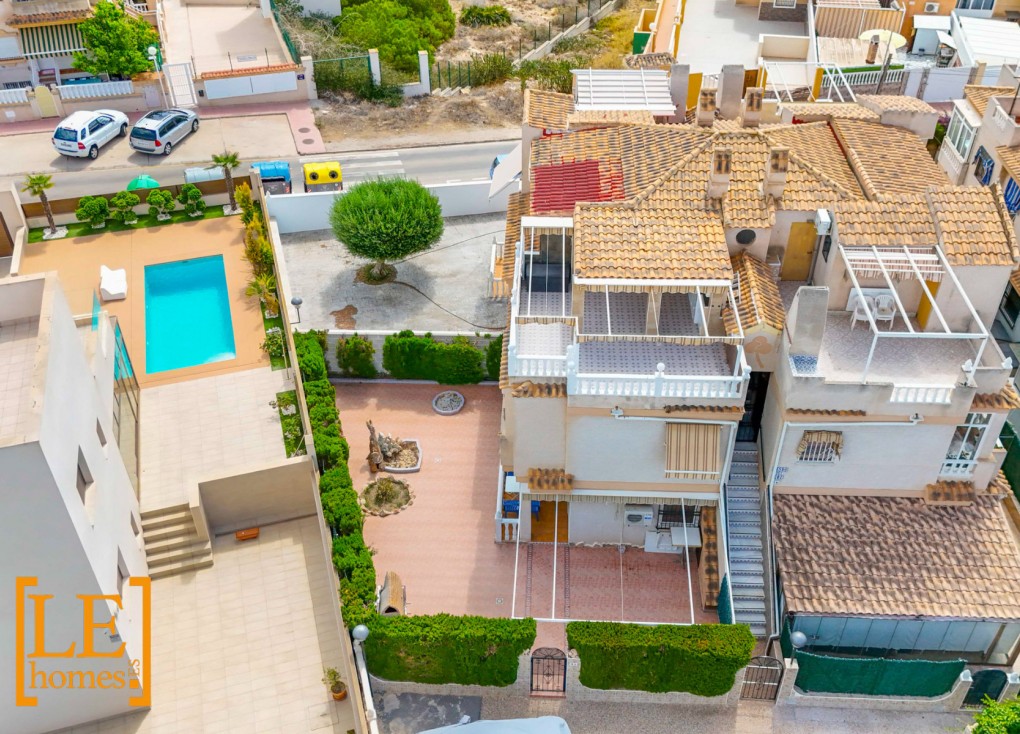 Jälleenmyynti - Asunto - Katutason asunto - Torrevieja - Aguas Nuevas