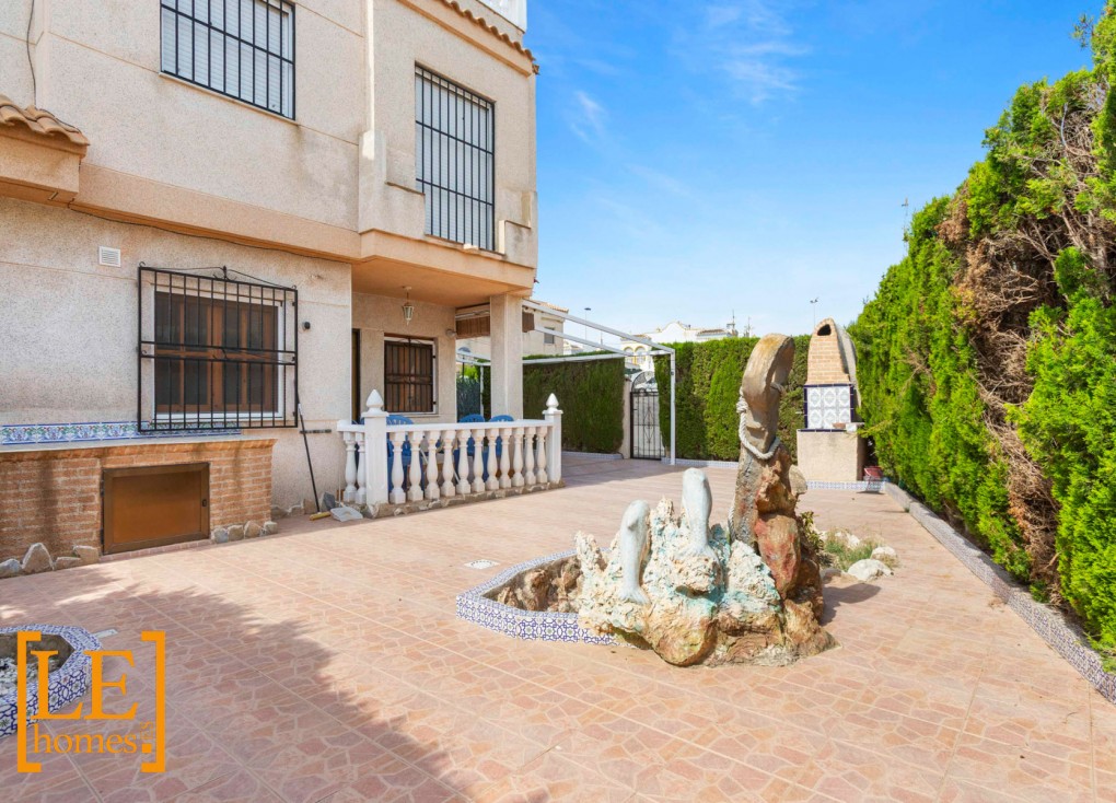 Jälleenmyynti - Asunto - Katutason asunto - Torrevieja - Aguas Nuevas