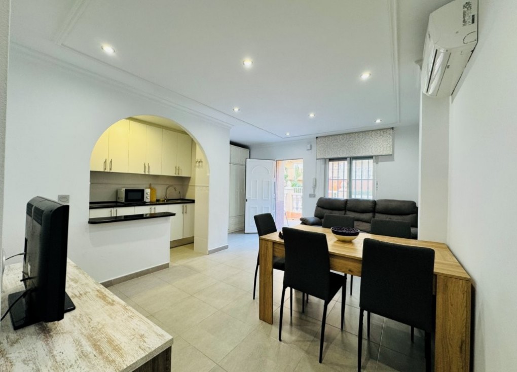 Jälleenmyynti - Asunto - La Mata - LA MATA