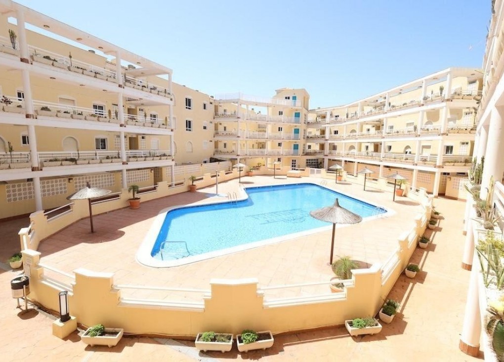 Jälleenmyynti - Asunto - Orihuela Costa - Campoamor