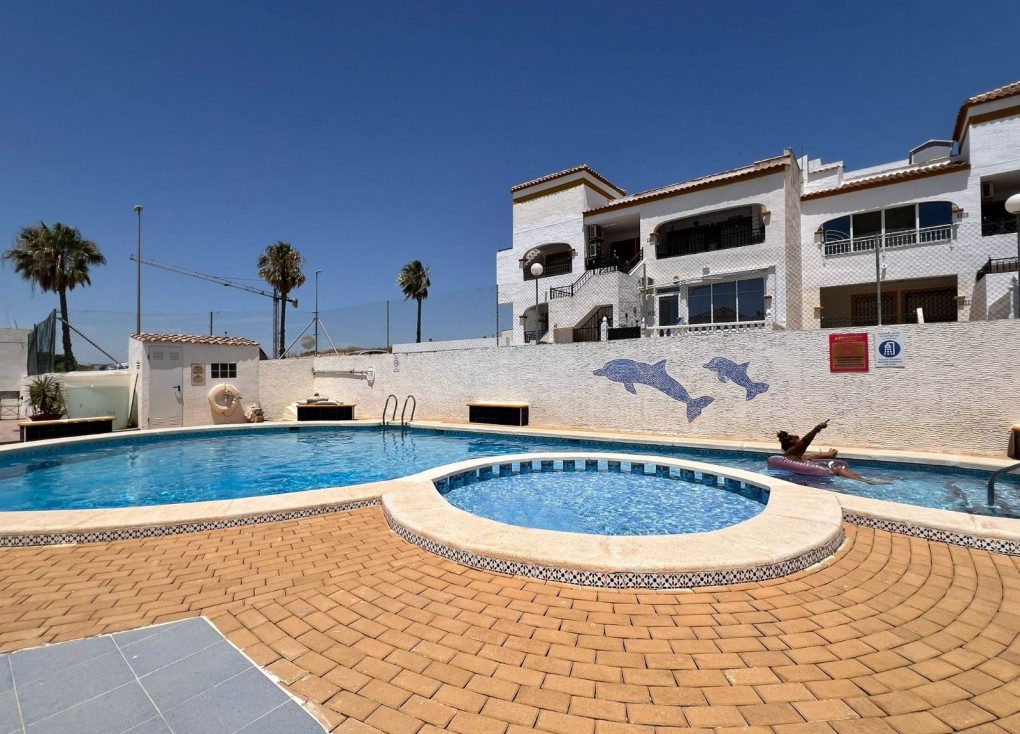 Jälleenmyynti - Asunto - Orihuela - Vistabella Golf