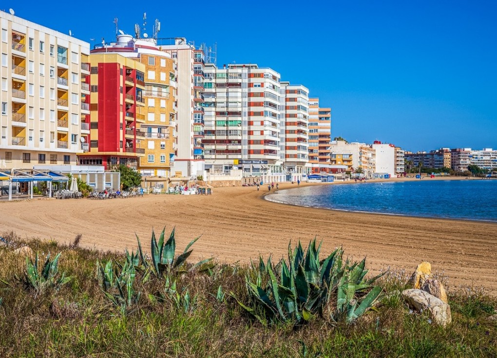 Jälleenmyynti - Asunto - Torrevieja - Acequion