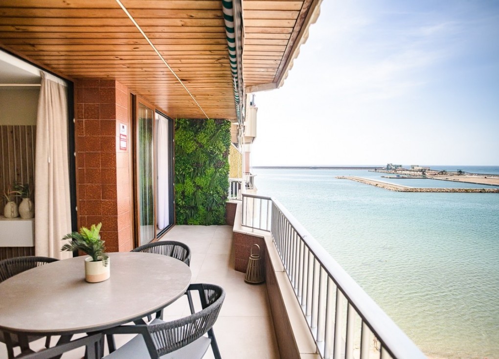 Jälleenmyynti - Asunto - Torrevieja - Acequion