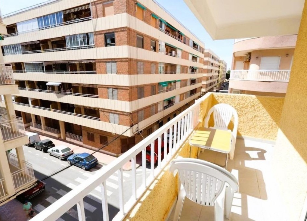 Jälleenmyynti - Asunto - Torrevieja - Acequion