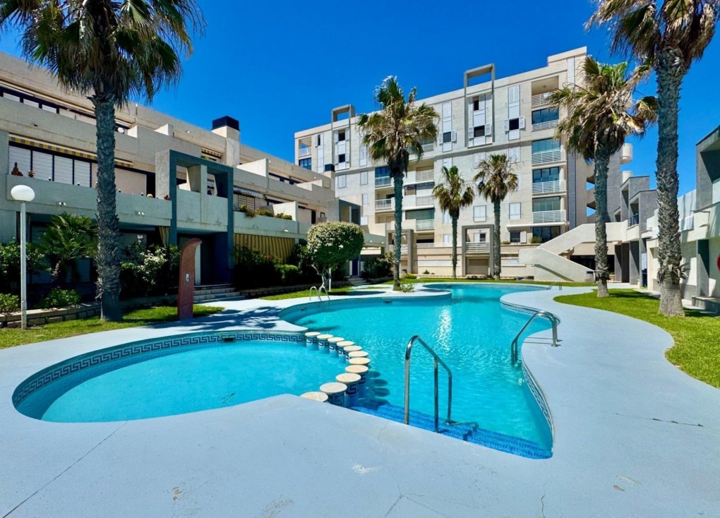 Jälleenmyynti - Asunto - Torrevieja - LA MATA