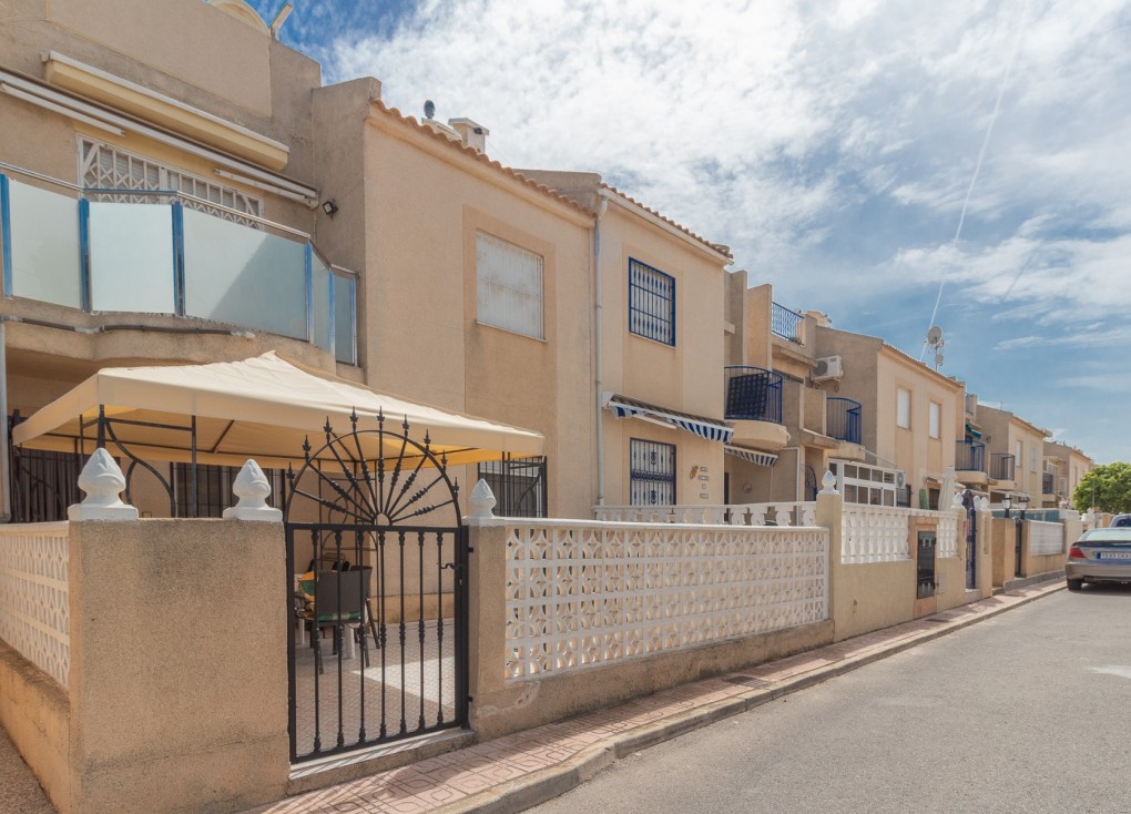 Jälleenmyynti - Asunto - Torrevieja - San Luis