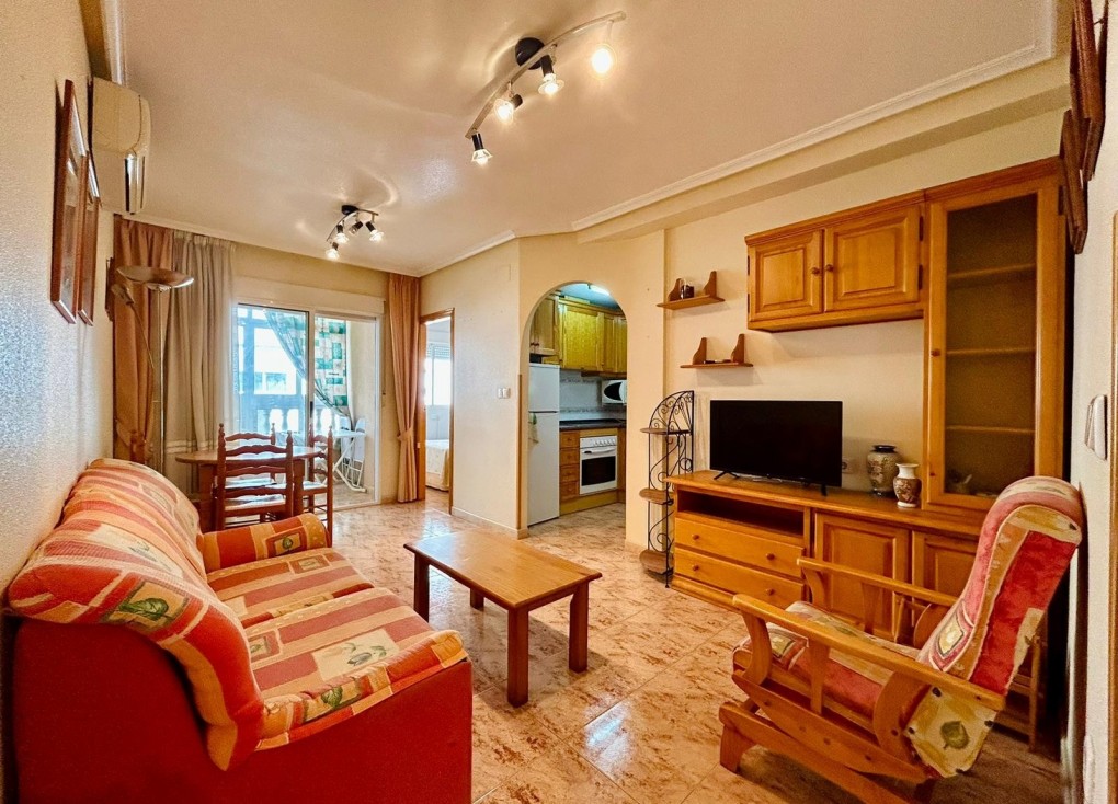 Jälleenmyynti - Asunto - Torrevieja