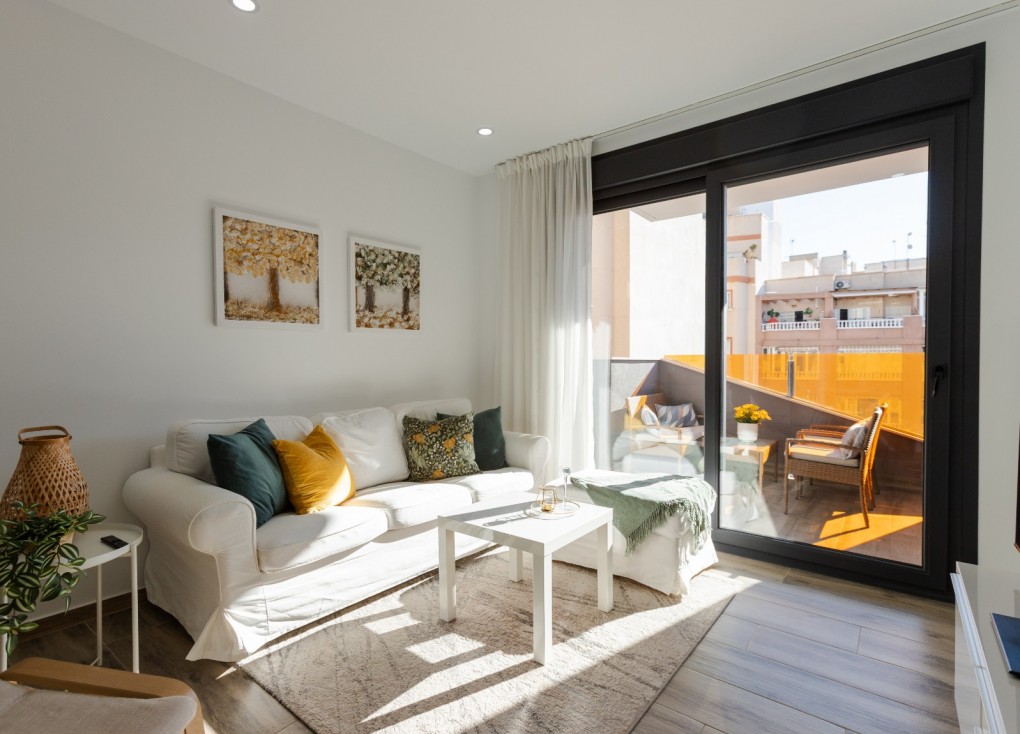 Jälleenmyynti - Asunto - Torrevieja