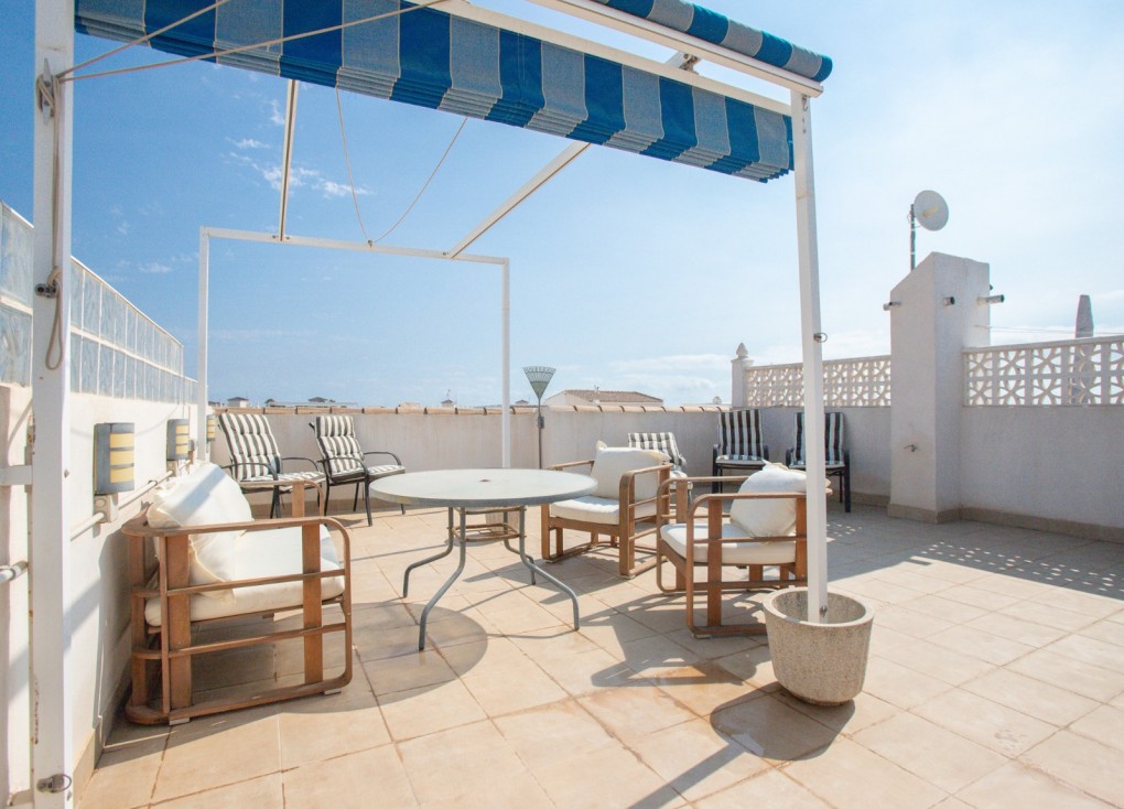 Jälleenmyynti - Asunto - Ylimmän kerroksen asunto - Orihuela Costa - Los Almendros-La Florida