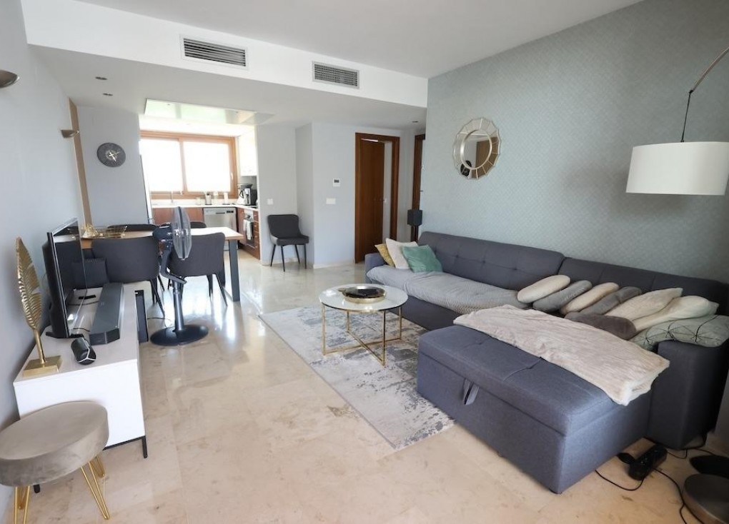 Jälleenmyynti - Asunto - Ylimmän kerroksen asunto - Torrevieja - Punta Prima