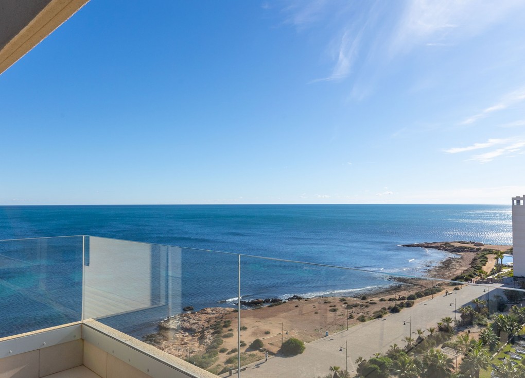 Jälleenmyynti - Asunto - Ylimmän kerroksen asunto - Torrevieja - Punta Prima